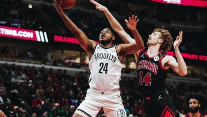 开云平台中国-篮网后卫托马斯赛季报销 今夏合同参照火箭格林？