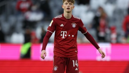 开云平台中国-踢球者：门兴租借报价万纳尔遭拒，埃因霍温、不莱梅也在争夺球员