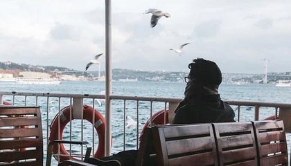 米兰体育：点亮生活的黄金竞技热土